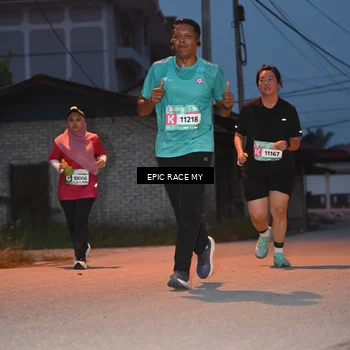 Runner Photo 8421500