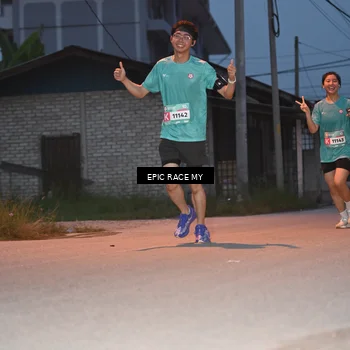 Runner Photo 8421575