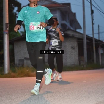 Runner Photo 8421639