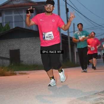 Runner Photo 8421647