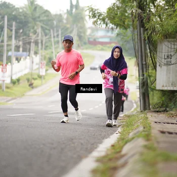 Runner Photo 8421651