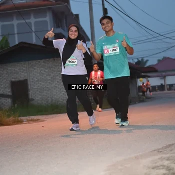 Runner Photo 8421660
