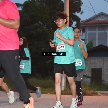 Runner Photo 8421673