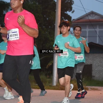 Runner Photo 8421674