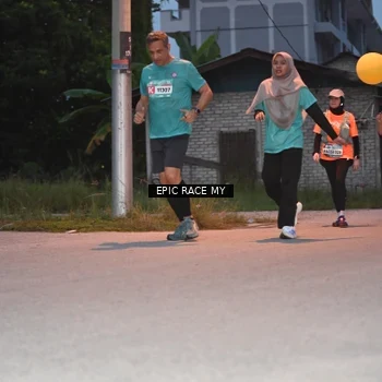 Runner Photo 8421675