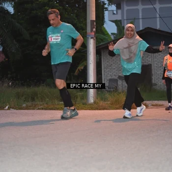 Runner Photo 8421676