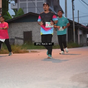 Runner Photo 8421714