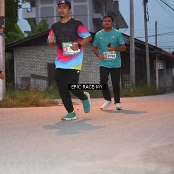 Runner Photo 8421717