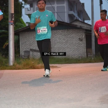 Runner Photo 8421719