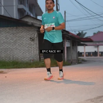 Runner Photo 8421723