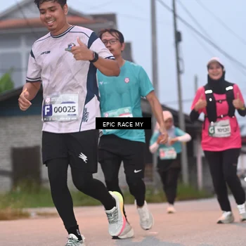 Runner Photo 8421801