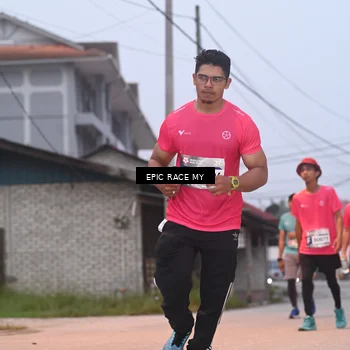 Runner Photo 8421815