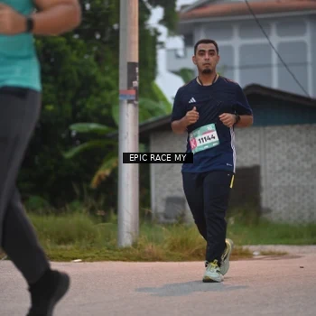 Runner Photo 8421896