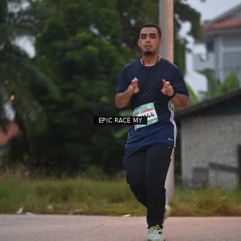 Runner Photo 8421900