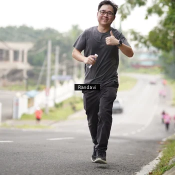 Runner Photo 8422043