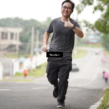Runner Photo 8422051