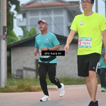 Runner Photo 8422081