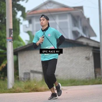Runner Photo 8422201