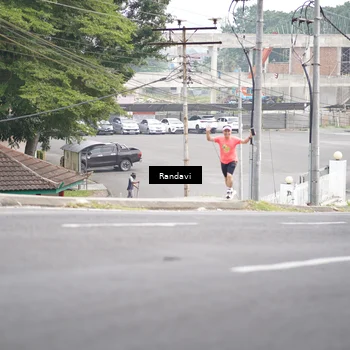 Runner Photo 8422255