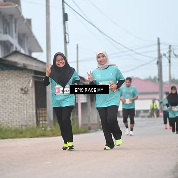 Runner Photo 8422332