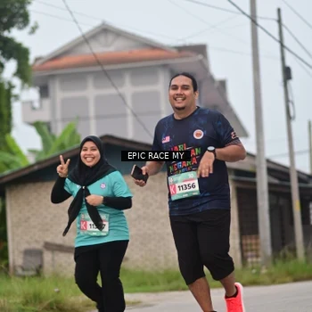 Runner Photo 8422610