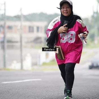 Runner Photo 8422908
