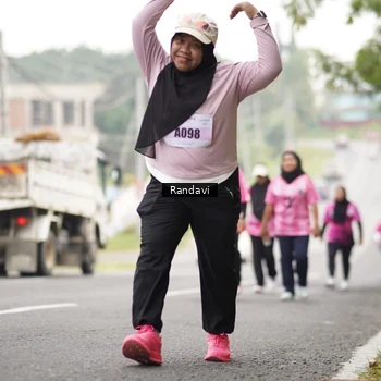 Runner Photo 8422911