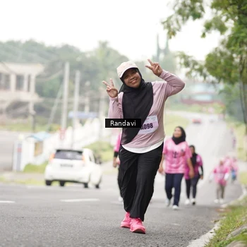 Runner Photo 8422912
