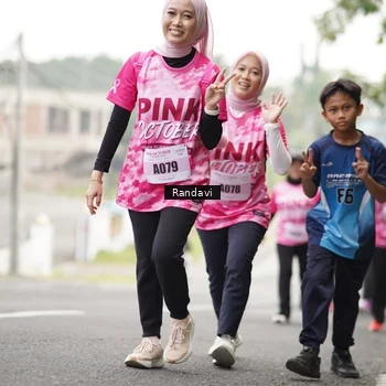 Runner Photo 8422917
