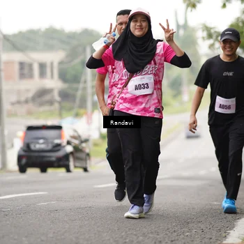 Runner Photo 8423039
