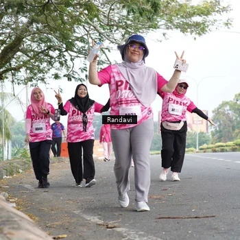 Runner Photo 8423123