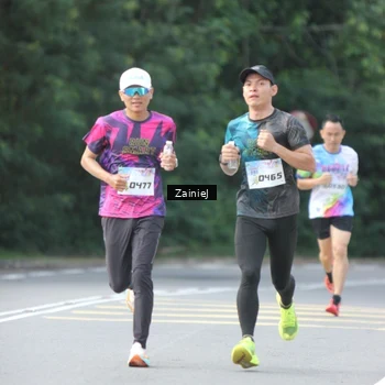 Runner Photo 8423775