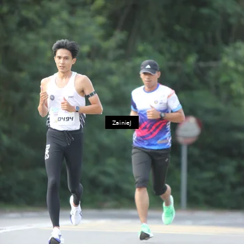 Runner Photo 8423787