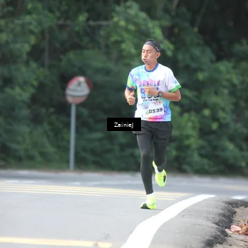 Runner Photo 8423798