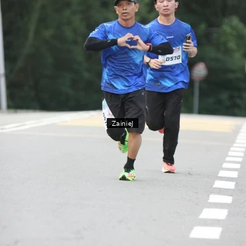 Runner Photo 8423809