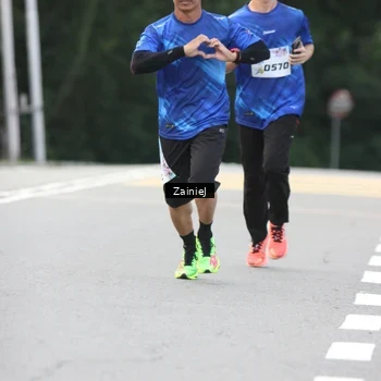 Runner Photo 8423819