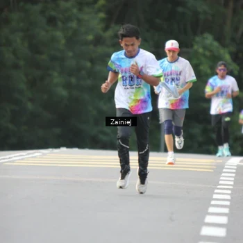 Runner Photo 8423851