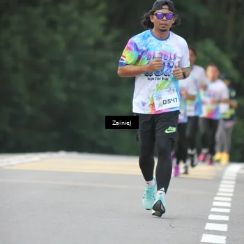 Runner Photo 8423859
