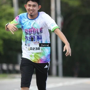 Runner Photo 8423912