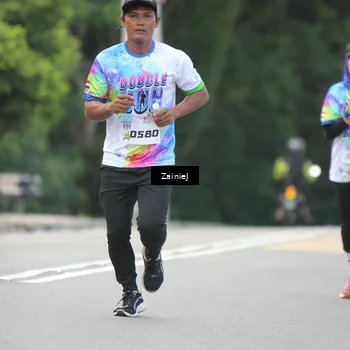 Runner Photo 8424001