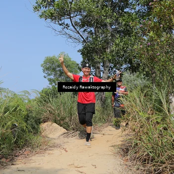 Runner Photo 8424102