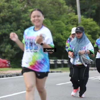 Runner Photo 8424604
