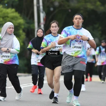 Runner Photo 8424612