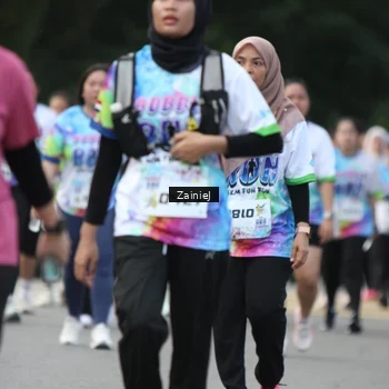 Runner Photo 8424635