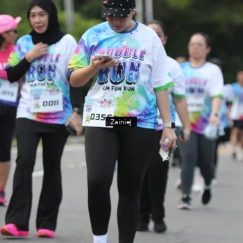 Runner Photo 8424673
