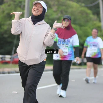 Runner Photo 8424725
