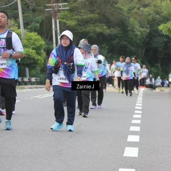 Runner Photo 8424780