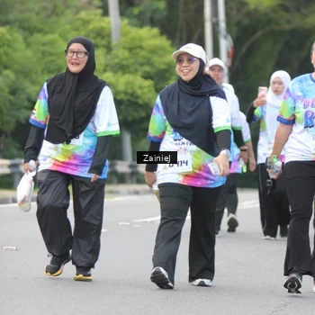 Runner Photo 8424864