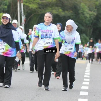 Runner Photo 8424868