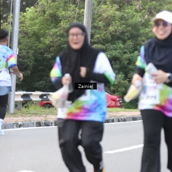 Runner Photo 8424869